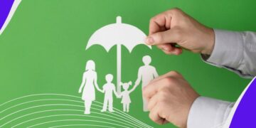 What is income protection insurance and how does it work? 2 protection insurance: hands-holding-a-family-of-paper-pears